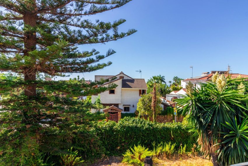 R4438777-Villa-For-Sale-Marbella-Detached-7-Beds-821-Built-4