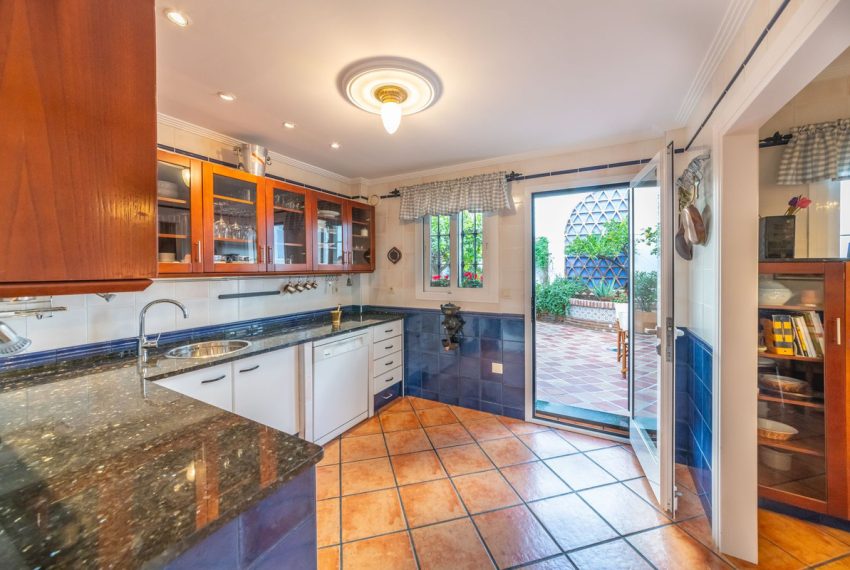 R4441393-Villa-For-Sale-Mijas-Costa-Semi-Detached-4-Beds-360-Built-14