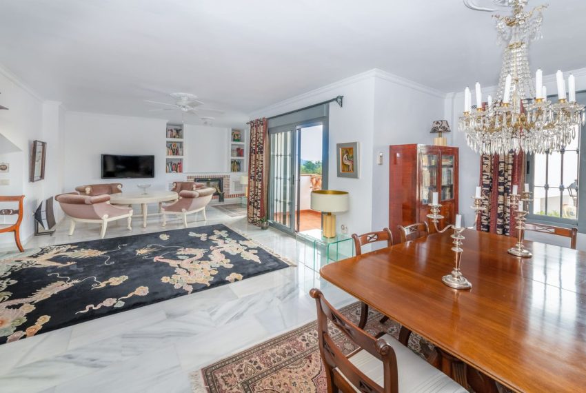 R4441393-Villa-For-Sale-Mijas-Costa-Semi-Detached-4-Beds-360-Built-3