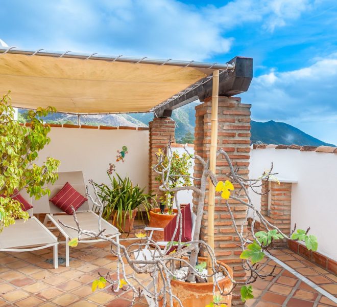 R4441393-Image 1-Semi Detached - 4 Beds - 360 Built