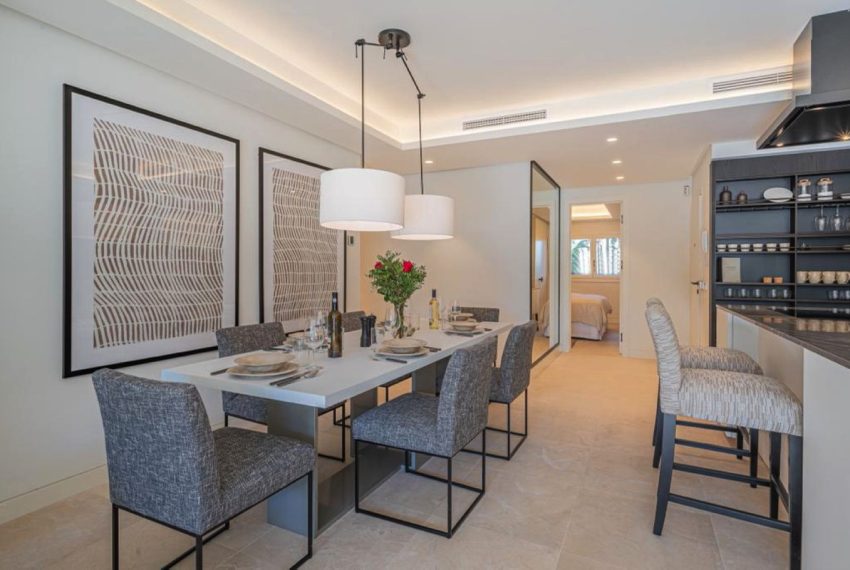 R4442599-Apartment-For-Sale-The-Golden-Mile-Ground-Floor-3-Beds-138-Built-3