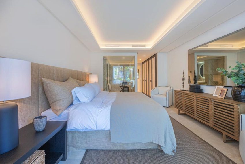 R4442599-Apartment-For-Sale-The-Golden-Mile-Ground-Floor-3-Beds-138-Built-6