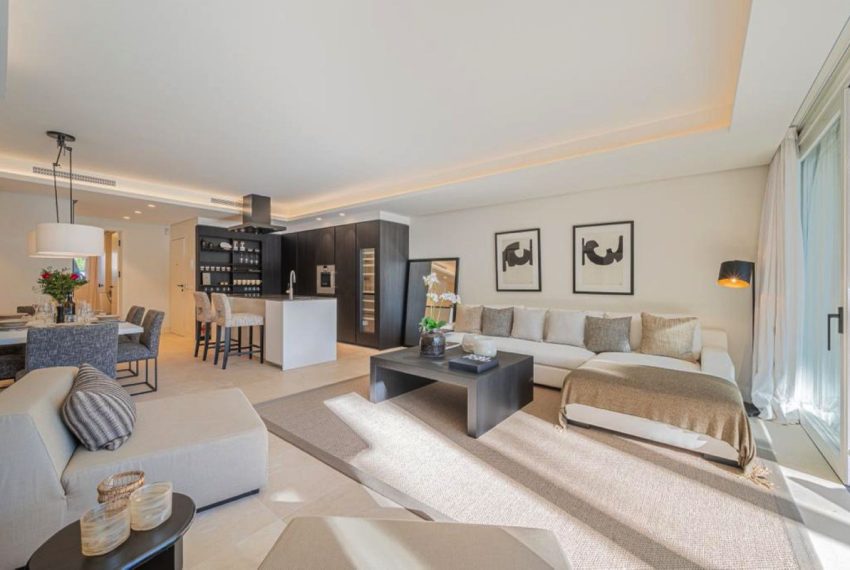 R4442599-Apartment-For-Sale-The-Golden-Mile-Ground-Floor-3-Beds-138-Built-9