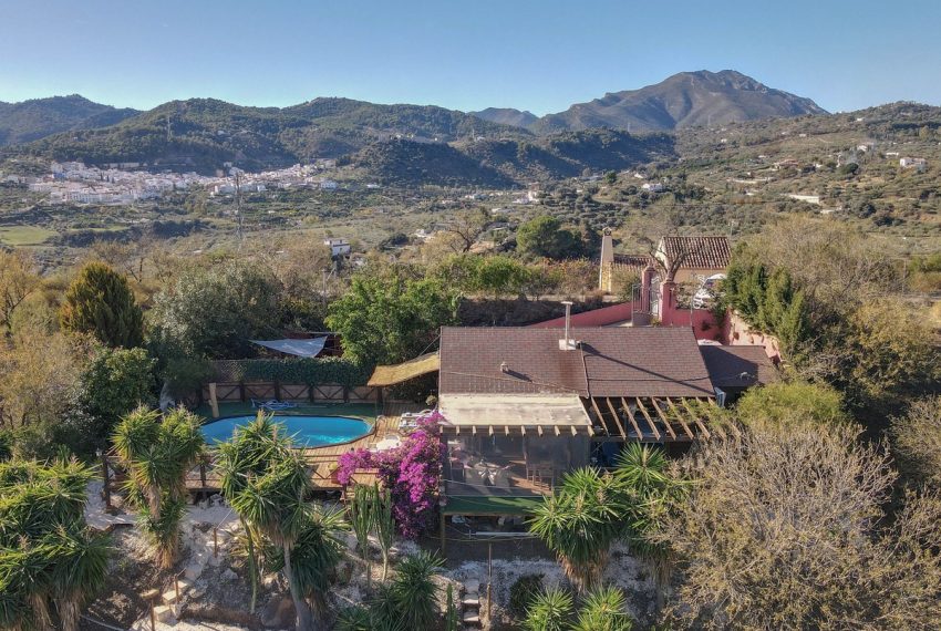 R4445119-Villa-For-Sale-Monda-Detached-3-Beds-96-Built-3
