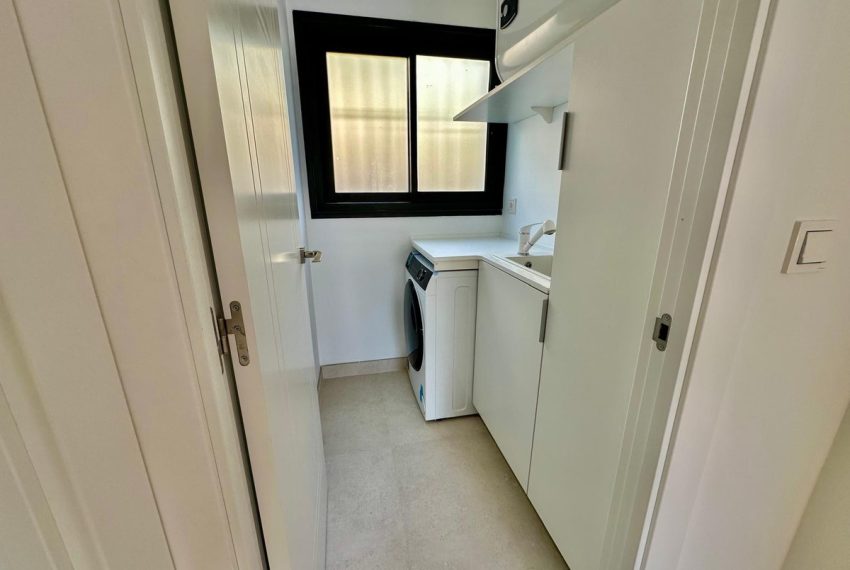 R4450825-Apartment-For-Sale-La-Quinta-Middle-Floor-3-Beds-120-Built-17