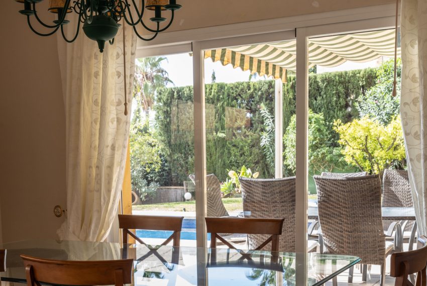 R4454656-Villa-For-Sale-El-Rosario-Detached-5-Beds-330-Built-10