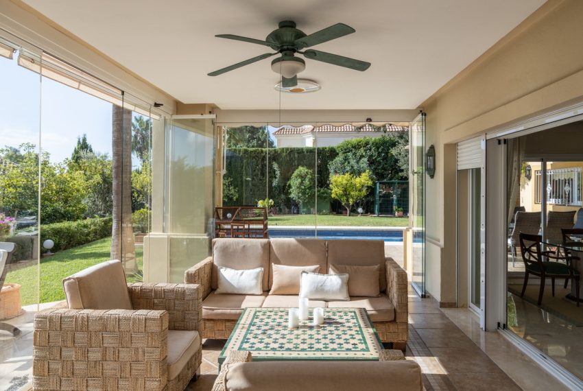 R4454656-Villa-For-Sale-El-Rosario-Detached-5-Beds-330-Built-4