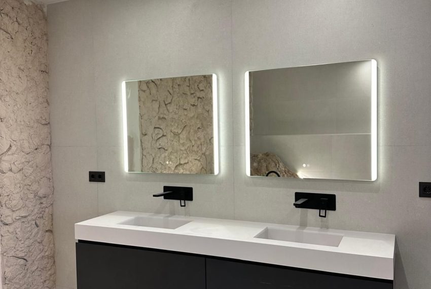 R4455487-Villa-For-Sale-Marbella-Detached-4-Beds-350-Built-12