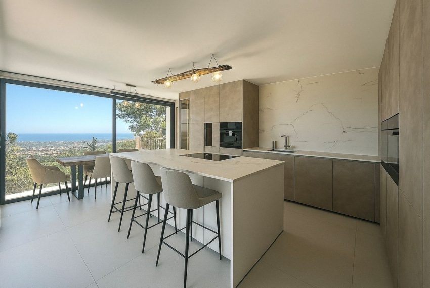 R4455487-Villa-For-Sale-Marbella-Detached-4-Beds-350-Built-4