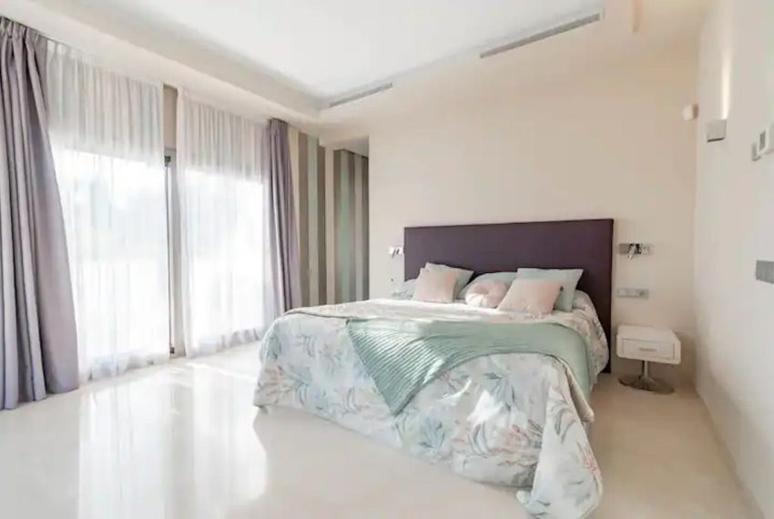 R4455535-Villa-For-Sale-Benahavis-Detached-5-Beds-528-Built-16