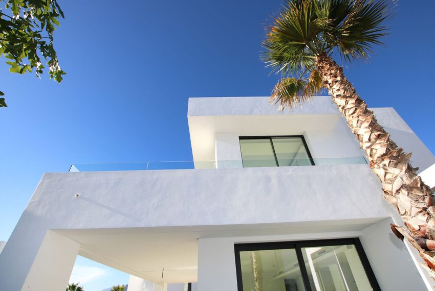 R4568716-Villa-For-Sale-Rio-Real-Detached-4-Beds-250-Built-15