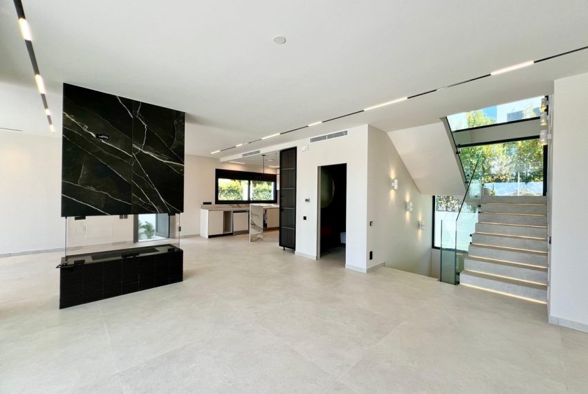 R4639333-Villa-For-Sale-Marbella-Detached-4-Beds-450-Built-10