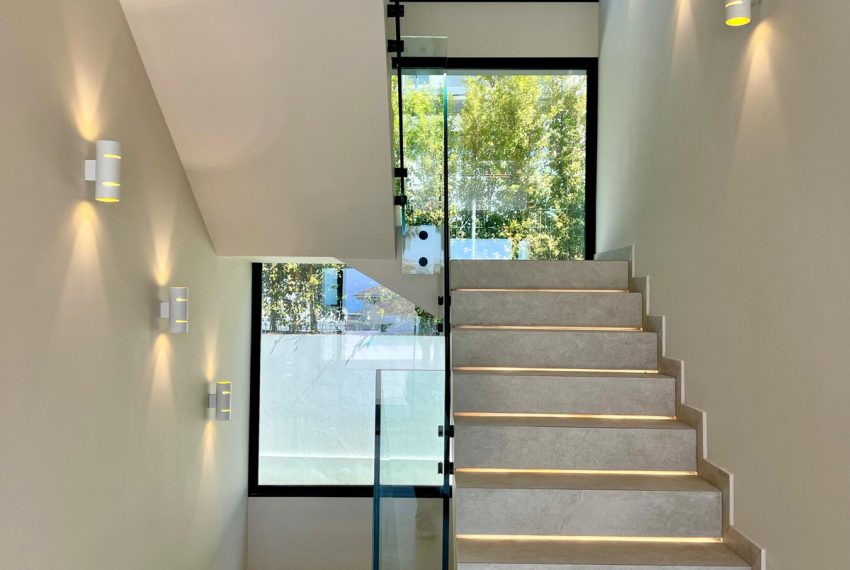 R4639333-Villa-For-Sale-Marbella-Detached-4-Beds-450-Built-13