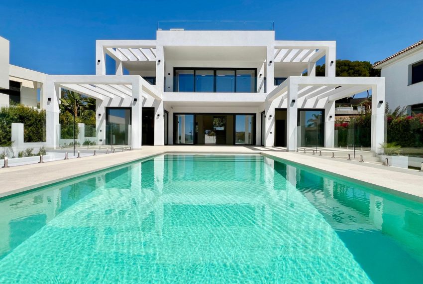 R4639333-Villa-For-Sale-Marbella-Detached-4-Beds-450-Built-3