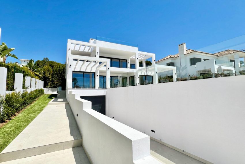 R4639333-Villa-For-Sale-Marbella-Detached-4-Beds-450-Built-4