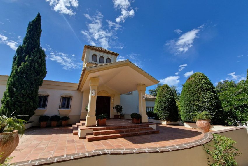 R4647109-Villa-For-Sale-Calahonda-Detached-3-Beds-588-Built-1