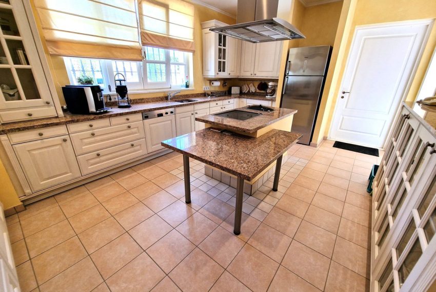 R4647109-Villa-For-Sale-Calahonda-Detached-3-Beds-588-Built-15