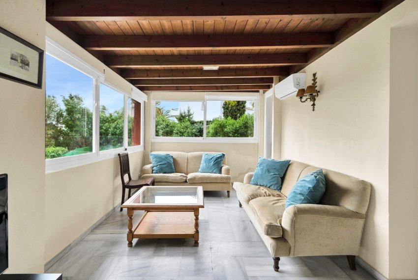 R4649023-Villa-For-Sale-Elviria-Detached-5-Beds-295-Built-3