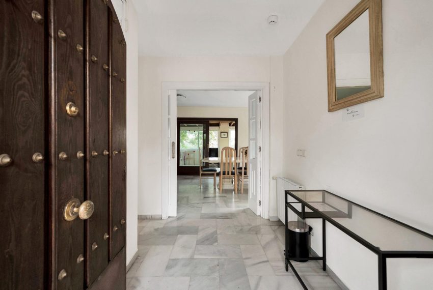 R4649023-Villa-For-Sale-Elviria-Detached-5-Beds-295-Built-5