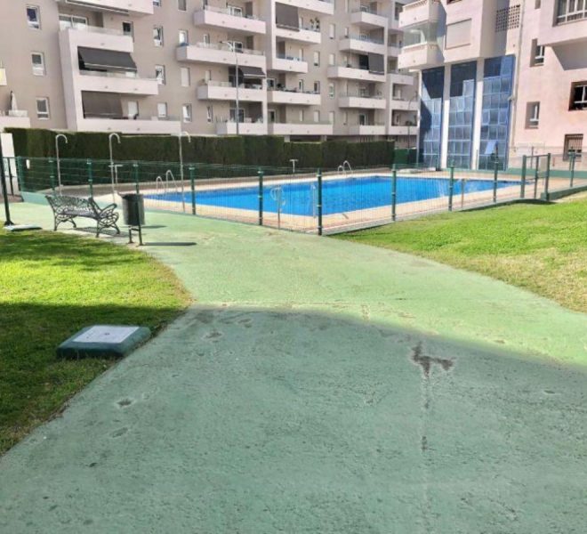R4653889-Image 1-Middle Floor - 4 Beds - 100 Built