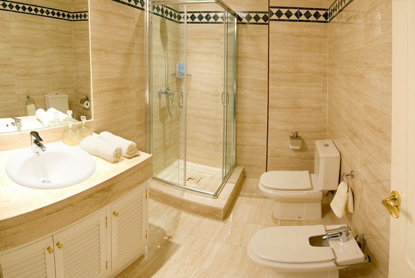 R4668940-Apartment-For-Sale-Marbella-Ground-Floor-2-Beds-130-Built-10