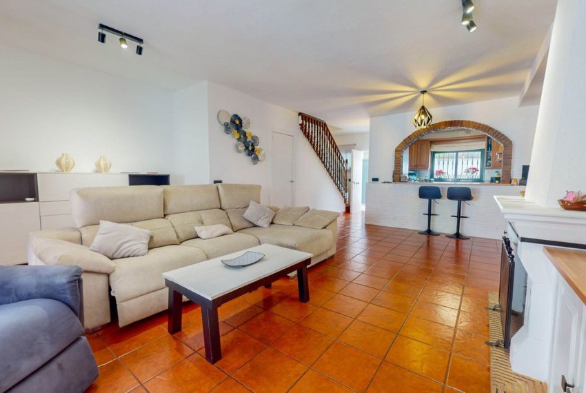 R4672972-Villa-For-Sale-Benahavis-Semi-Detached-4-Beds-264-Built-1