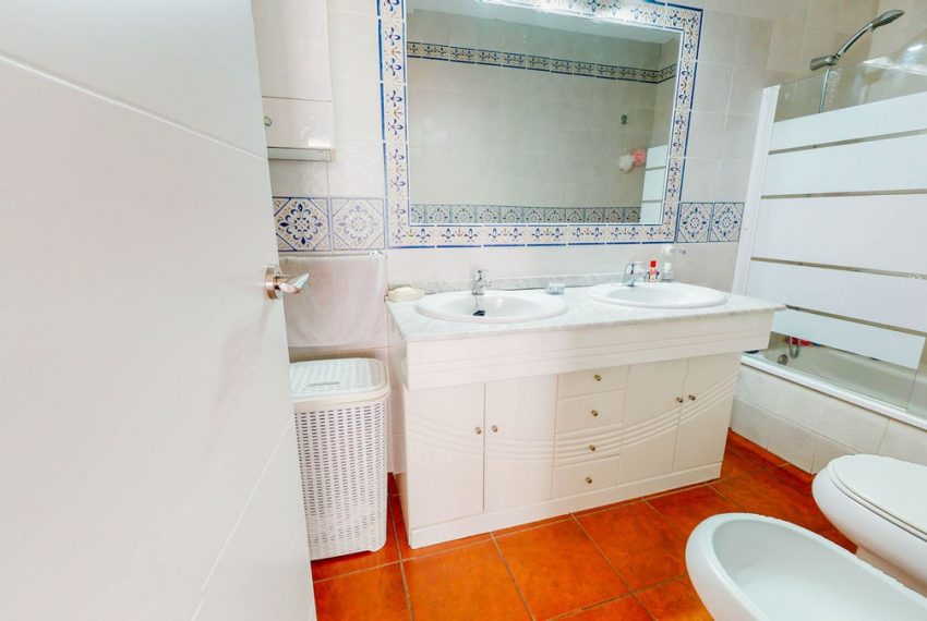 R4672972-Villa-For-Sale-Benahavis-Semi-Detached-4-Beds-264-Built-11