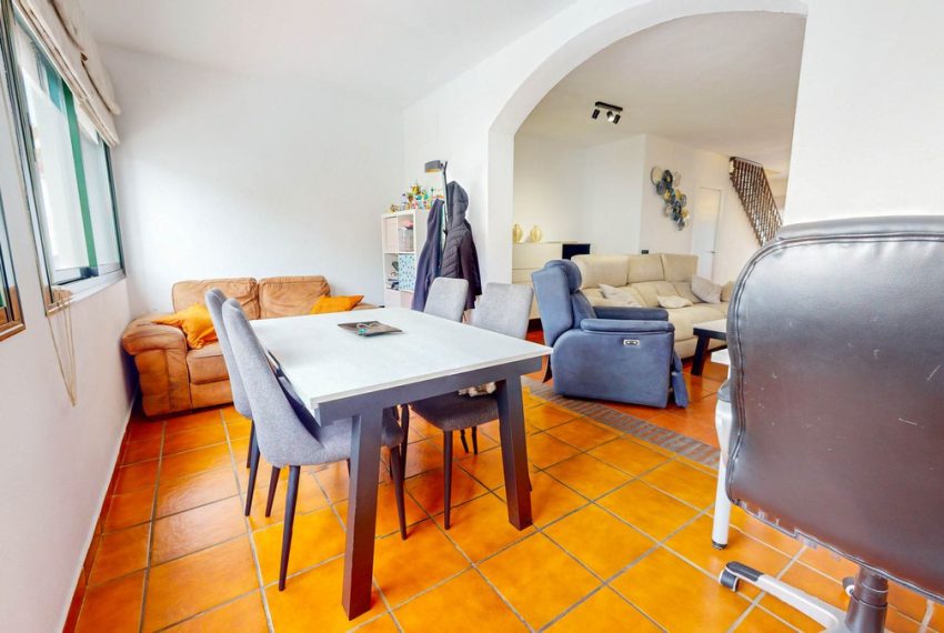 R4672972-Villa-For-Sale-Benahavis-Semi-Detached-4-Beds-264-Built-4