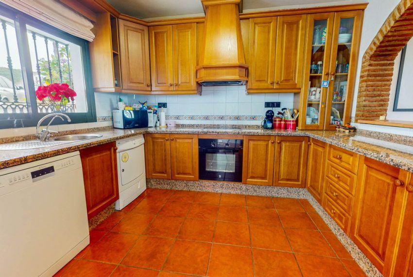 R4672972-Villa-For-Sale-Benahavis-Semi-Detached-4-Beds-264-Built-5