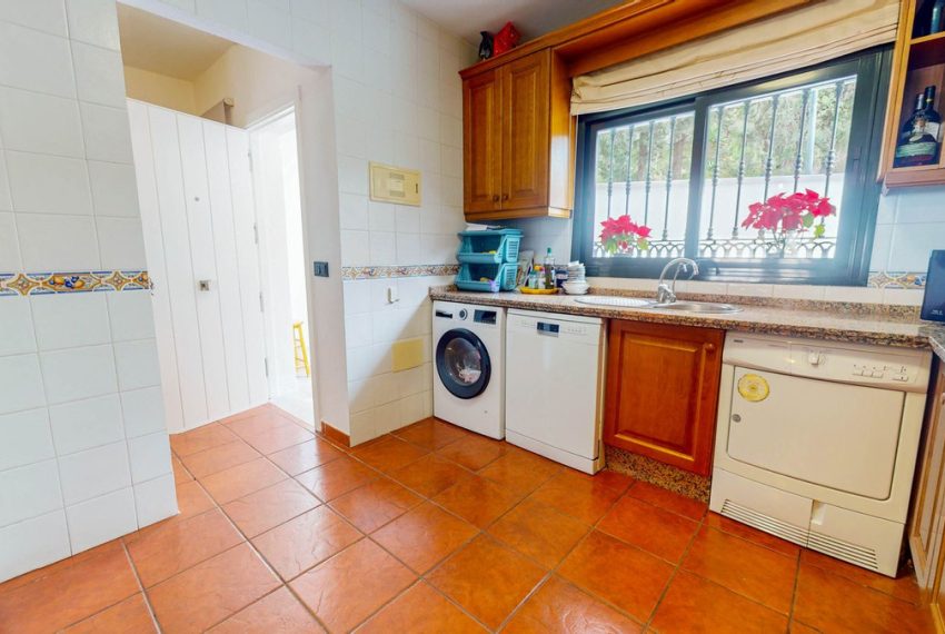 R4672972-Villa-For-Sale-Benahavis-Semi-Detached-4-Beds-264-Built-7