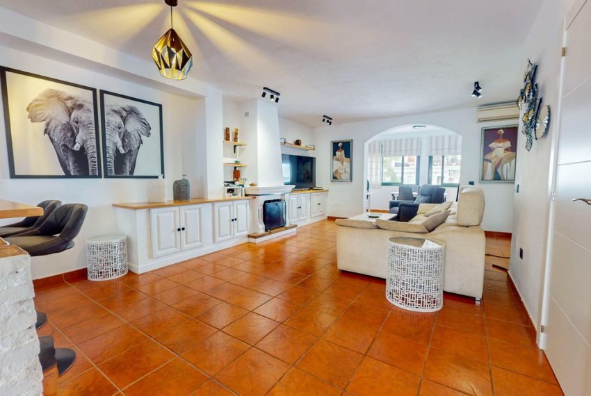 R4672972-Villa-For-Sale-Benahavis-Semi-Detached-4-Beds-264-Built