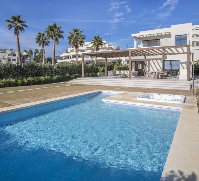 R4709578-Image 1-Detached - 5 Beds - 371 Built