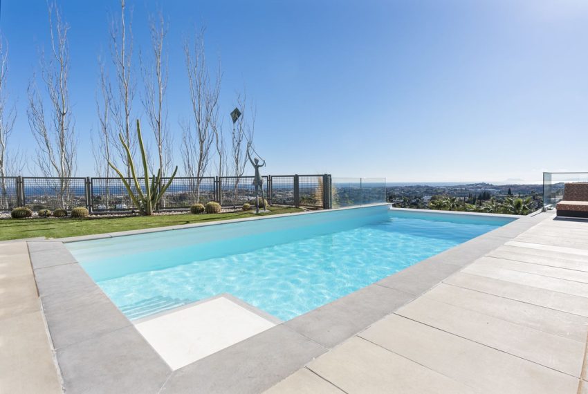 R4717579-Villa-For-Sale-Benahavis-Detached-7-Beds-740-Built-2