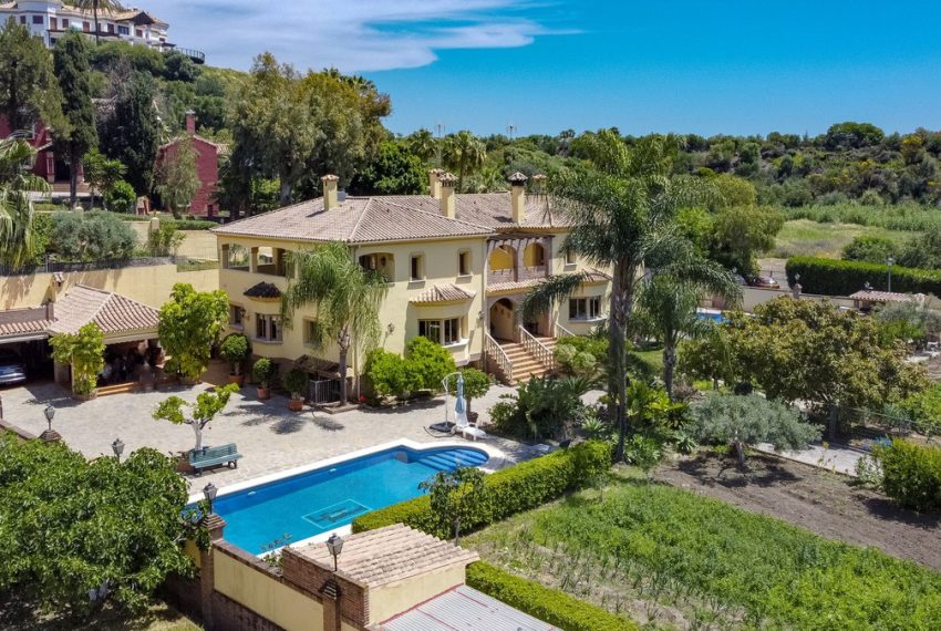 R4721041-Villa-For-Sale-Benahavis-Detached-10-Beds-1044-Built-12