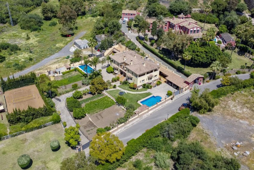 R4721041-Villa-For-Sale-Benahavis-Detached-10-Beds-1044-Built-4