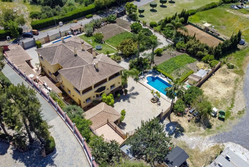 R4721041-Villa-For-Sale-Benahavis-Detached-10-Beds-1044-Built-8