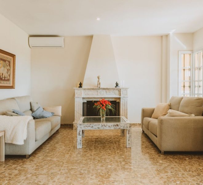 R4745782-Image 1-Detached - 6 Beds - 431 Built