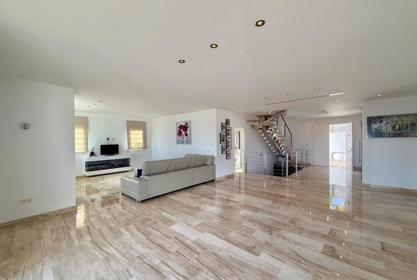 R4747489-Villa-For-Sale-El-Rosario-Detached-5-Beds-323-Built-4