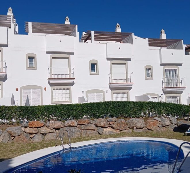 R4749211-Image 1-Terraced - 3 Beds - 189 Built