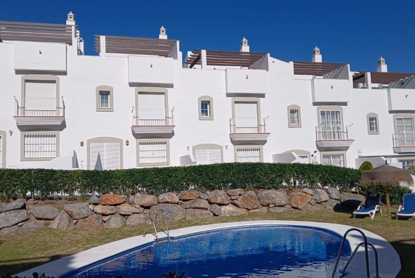 R4749211-Townhouse-For-Sale-Nueva-Andalucia-Terraced-3-Beds-189-Built