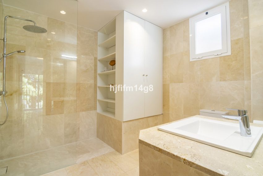 R4753348-Apartment-For-Sale-The-Golden-Mile-Penthouse-Duplex-4-Beds-177-Built-13