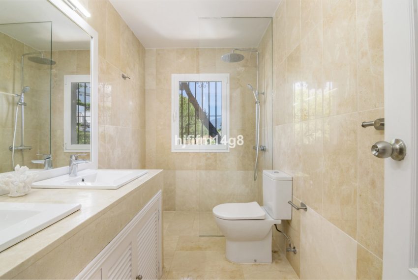 R4753348-Apartment-For-Sale-The-Golden-Mile-Penthouse-Duplex-4-Beds-177-Built-14