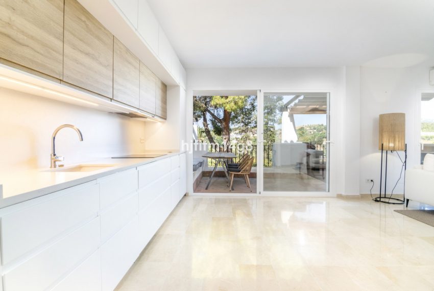 R4753348-Apartment-For-Sale-The-Golden-Mile-Penthouse-Duplex-4-Beds-177-Built-7