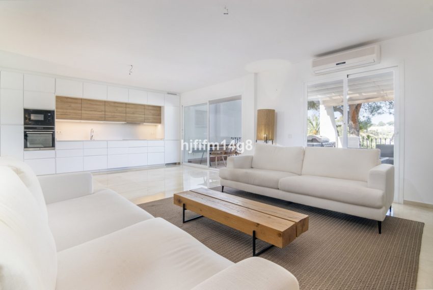 R4753348-Apartment-For-Sale-The-Golden-Mile-Penthouse-Duplex-4-Beds-177-Built