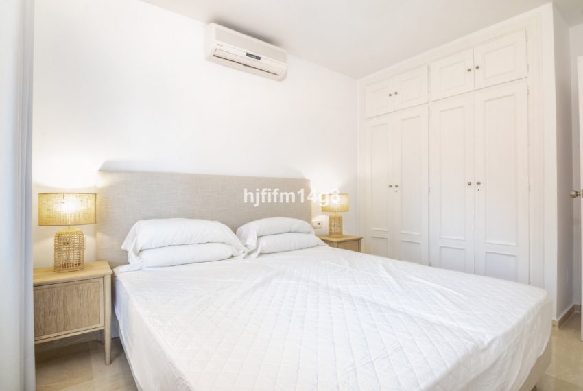 R4753348-Apartment-For-Sale-The-Golden-Mile-Penthouse-Duplex-4-Beds-177-Built-9