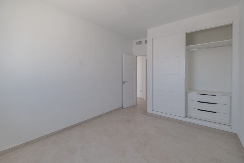 R4765513-Apartment-For-Sale-Miraflores-Penthouse-3-Beds-102-Built-8