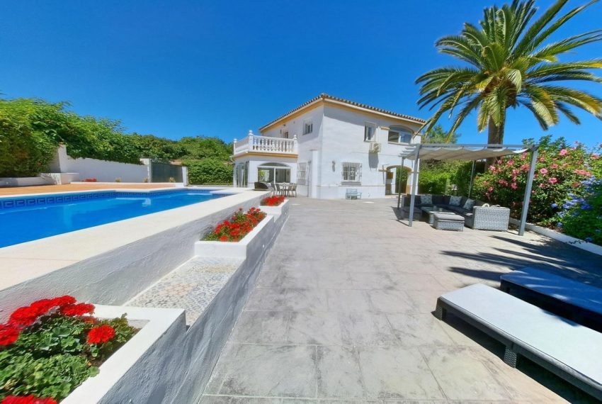 R4766677-Villa-For-Sale-Coin-Detached-5-Beds-275-Built-1