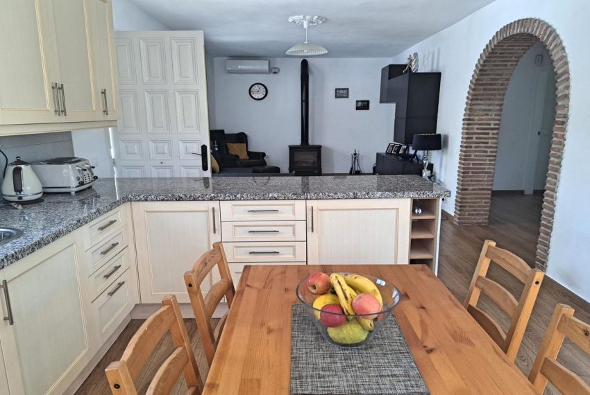 R4766677-Villa-For-Sale-Coin-Detached-5-Beds-275-Built-4