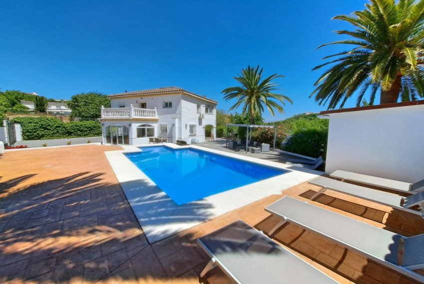 R4766677-Villa-For-Sale-Coin-Detached-5-Beds-275-Built