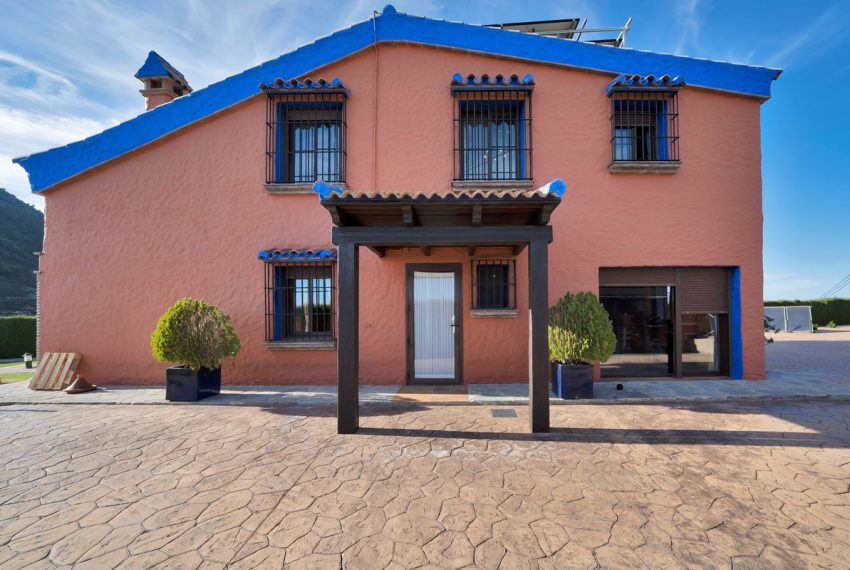 R4766848-Villa-For-Sale-Ojen-Finca-4-Beds-308-Built-1